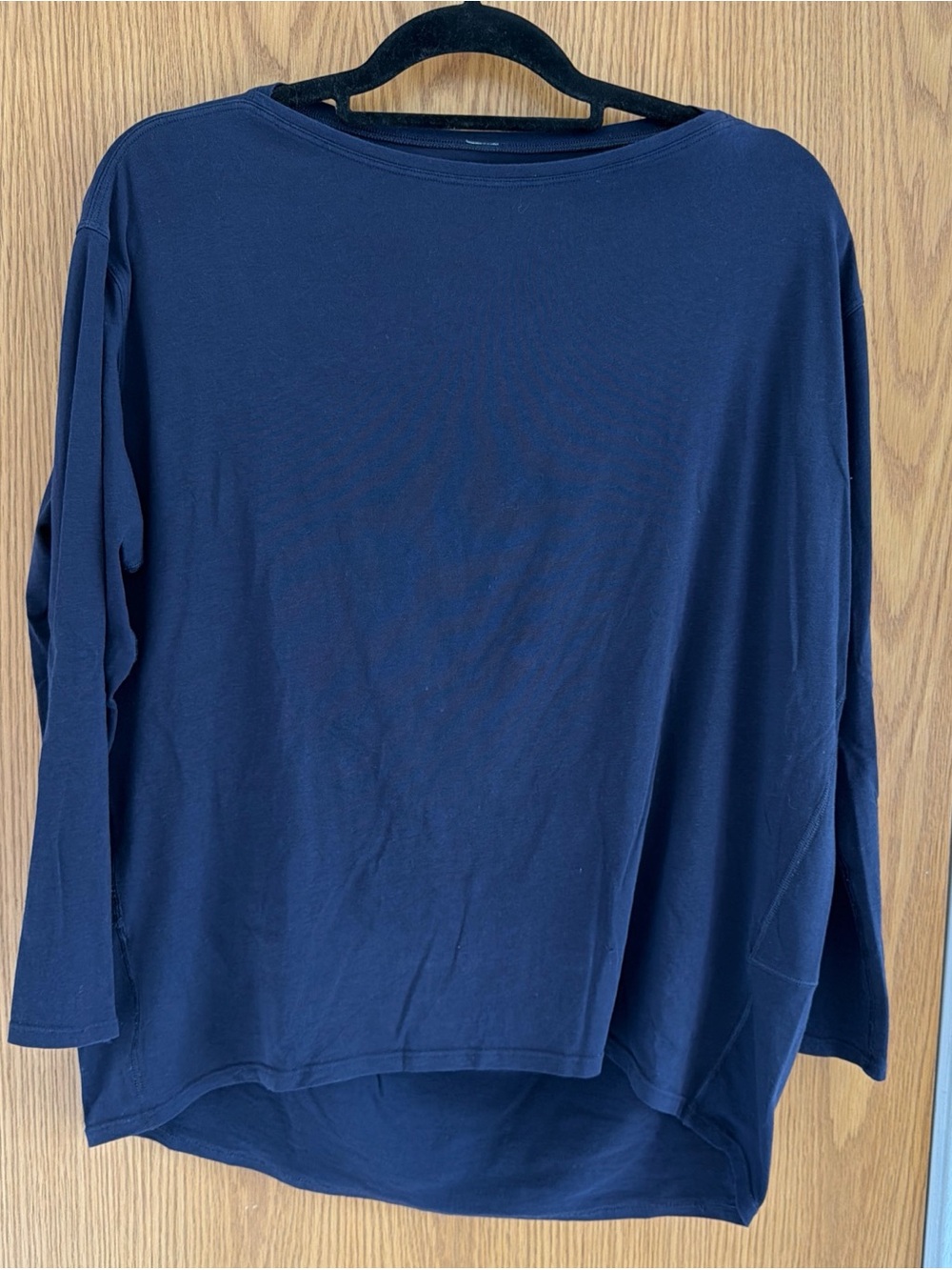 Lululemon Back in Action Oversized Women’s Navy Long Sleeve Athleisure Yoga